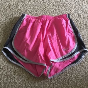 Nike Tempo Short